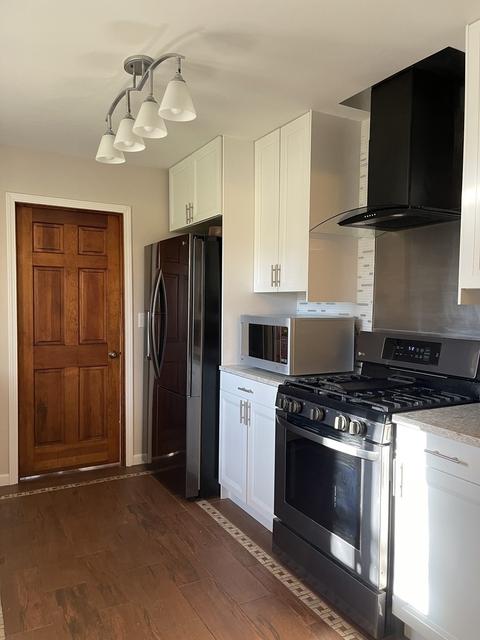 1010 Douglas Ave, Aurora, IL 60505 photo 5