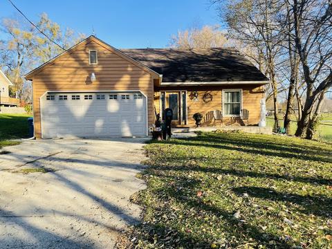 1010 Douglas Ave, Aurora, IL 60505 photo 1