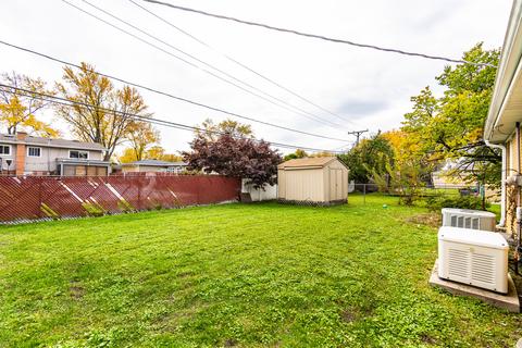 685 Jill Ct, Des Plaines, IL 60018 photo 17