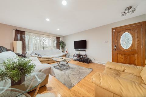 685 Jill Ct, Des Plaines, IL 60018 photo 3