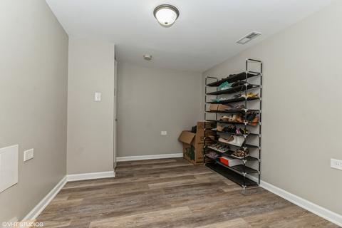2115 E 98th St, Chicago, IL 60617 photo 9