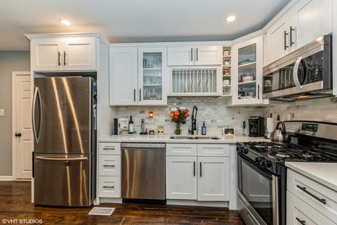 2115 E 98th St, Chicago, IL 60617 photo 4