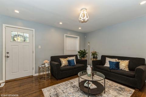 2115 E 98th St, Chicago, IL 60617 photo 5