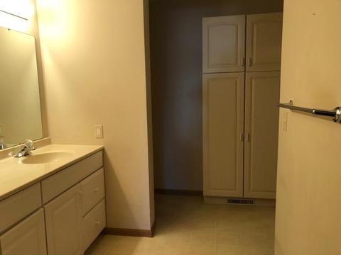 3113 Marquette Rd, Peru, IL 61354 photo 8
