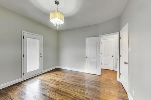 7308 S Eberhart Ave, Chicago, IL 60619 photo 15