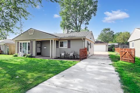 116 E Dennis Rd, Wheeling, IL 60090 photo 6