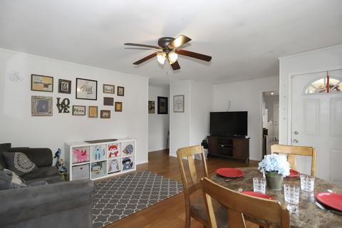 116 E Dennis Rd, Wheeling, IL 60090 photo 9