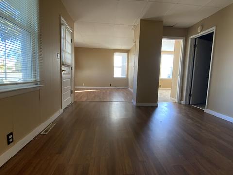 709 E Norris Dr, Ottawa, IL 61350 photo 3