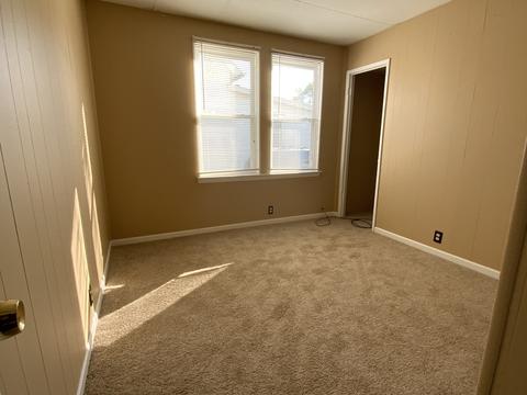 709 E Norris Dr, Ottawa, IL 61350 photo 4