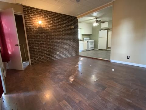 709 E Norris Dr, Ottawa, IL 61350 photo 9