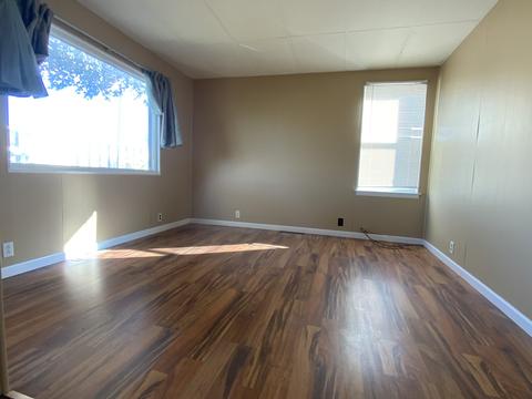709 E Norris Dr, Ottawa, IL 61350 photo 2