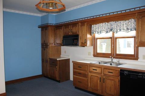 408 W Winfield St, Morrison, IL 61270 photo 11