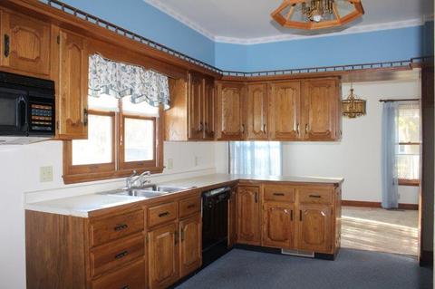 408 W Winfield St, Morrison, IL 61270 photo 10