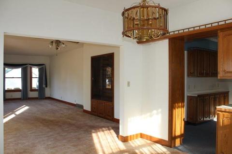 408 W Winfield St, Morrison, IL 61270 photo 8