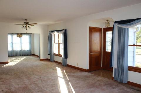 408 W Winfield St, Morrison, IL 61270 photo 5
