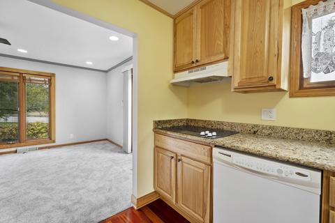 2070 E Old Pine Bluff Rd, Morris, IL 60450 photo 8