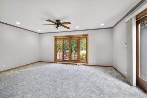 2070 E Old Pine Bluff Rd, Morris, IL 60450 photo 10
