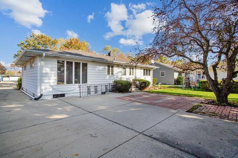 1033 E 8th St, Lockport, IL 60441 photo 3