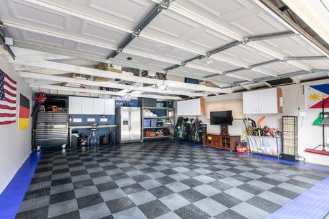 2102 Halsey Dr, Des Plaines, IL 60018 photo 24
