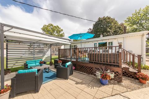 2102 Halsey Dr, Des Plaines, IL 60018 photo 21