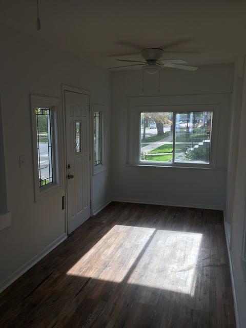316 Orchard St, Elgin, IL 60123 photo 3