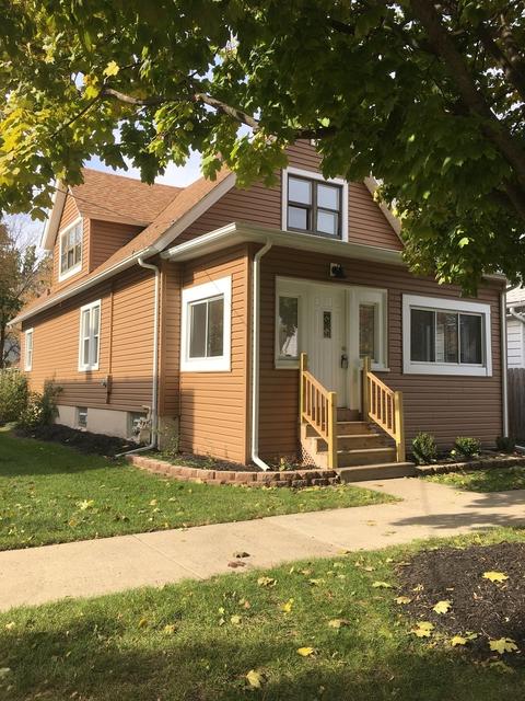 316 Orchard St, Elgin, IL 60123 photo 2