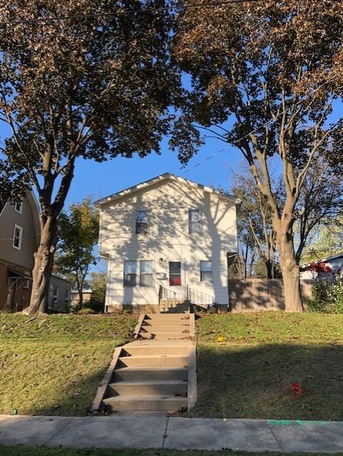 754 Bluff City Blvd, Elgin, IL 60120 photo 1