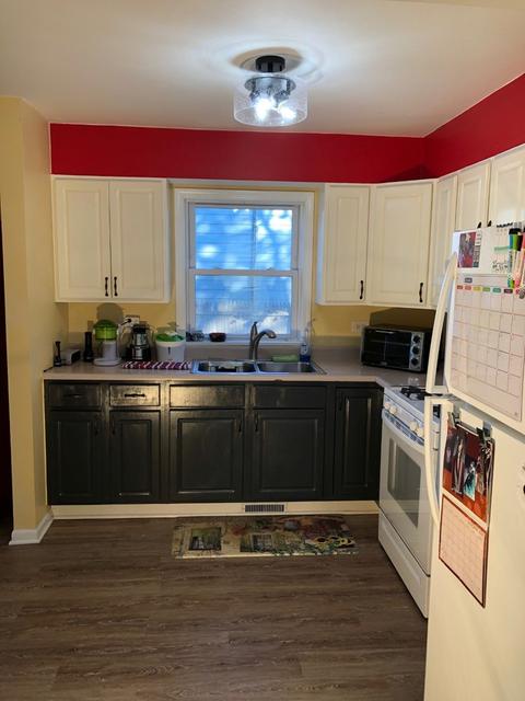 754 Bluff City Blvd, Elgin, IL 60120 photo 10
