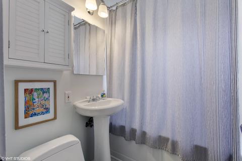 2110 Forestview Rd, Evanston, IL 60201 photo 9