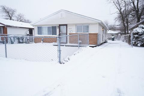 3223 Nelson Ave, Robbins, IL 60472 photo 11