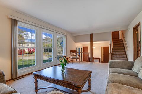 540 Basil Rd, Lake Bluff, IL 60044 photo 5