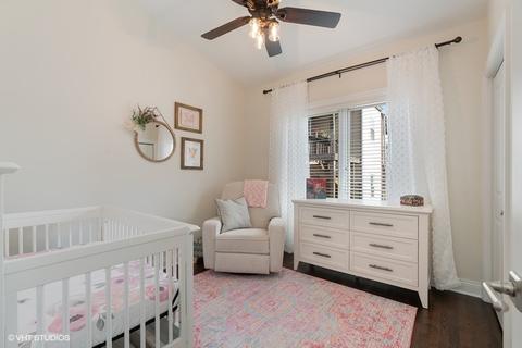 2307 W Thomas St, Chicago, IL 60622 photo 15