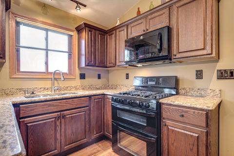 5220 W Malibu Ct, Mchenry, IL 60050 photo 5