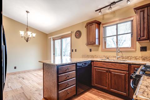 5220 W Malibu Ct, Mchenry, IL 60050 photo 6