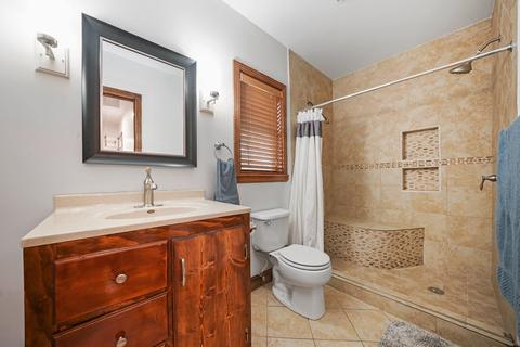 412 Bangs St, Aurora, IL 60505 photo 8