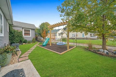 412 Bangs St, Aurora, IL 60505 photo 14