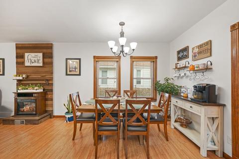 412 Bangs St, Aurora, IL 60505 photo 5
