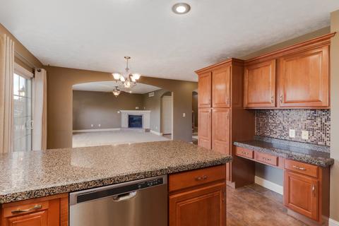 3522 Silverado Trl, Normal, IL 61761 photo 9