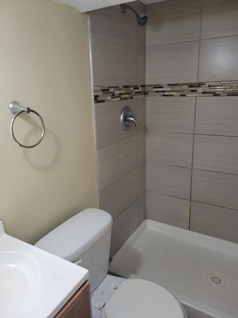 1516 E 85th Pl, Chicago, IL 60619 photo 16
