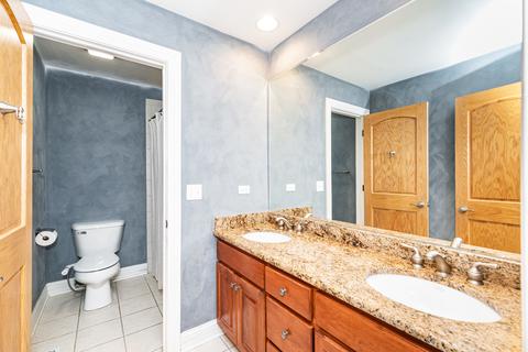 2759 Maple St, Des Plaines, IL 60018 photo 10