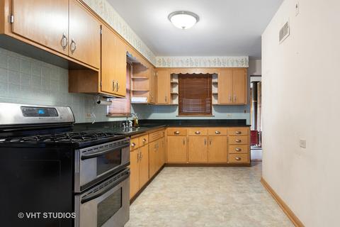 7860 Dana Way, Burr Ridge, IL 60527 photo 4