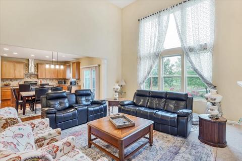 8 Benton Ct, Algonquin, IL 60102 photo 7