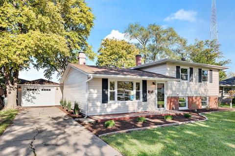 17527 Maple Dr, Lansing, IL 60438 photo 1