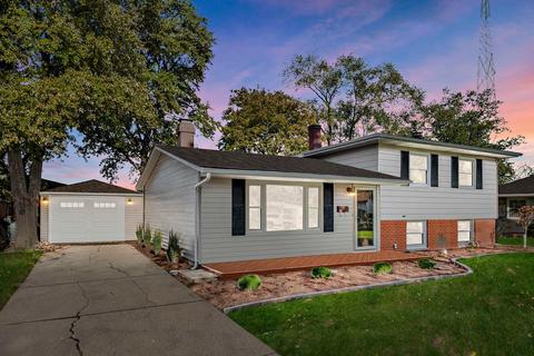 17527 Maple Dr, Lansing, IL 60438 photo 3