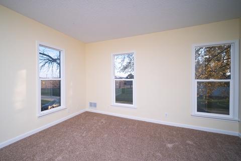 1614 W Townline Rd, Leaf River, IL 61047 photo 5
