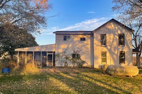 1614 W Townline Rd, Leaf River, IL 61047 photo 26