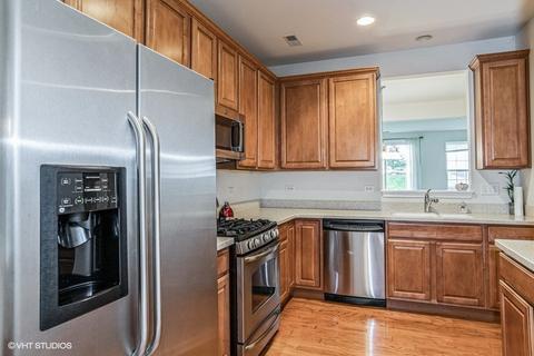 2851 Cascade Falls Cir, Elgin, IL 60124 photo 3