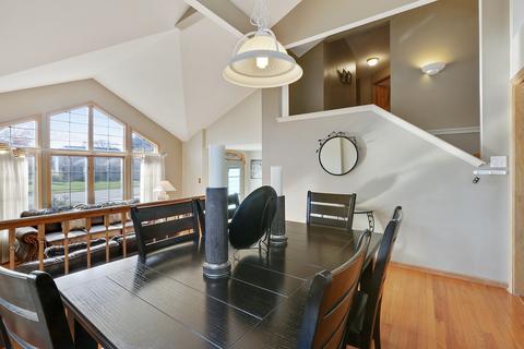 281 Hillcrest Ln, Steger, IL 60475 photo 4