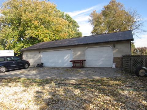 200 E Market St, Dewitt, IL 61735 photo 21