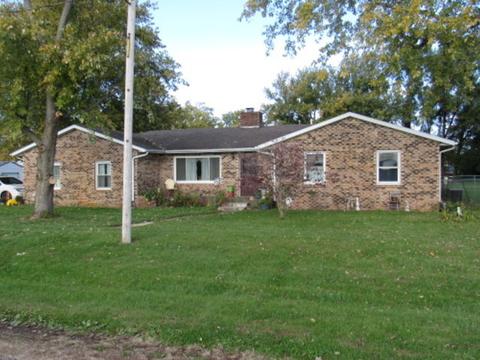 200 E Market St, Dewitt, IL 61735 photo 1